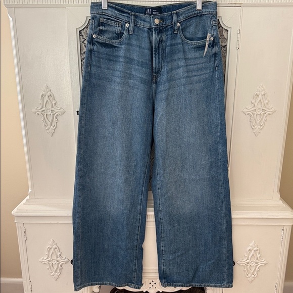 NWT Gap High Rise Wide Leg Jeans - Picture 1 of 9